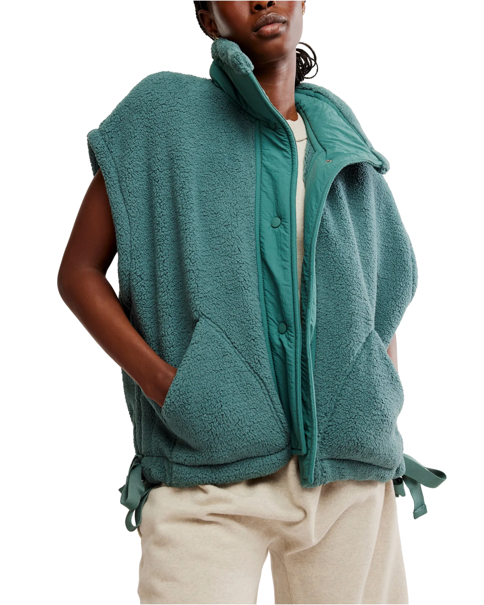 Scout It Out Gilet in Midnight Jade