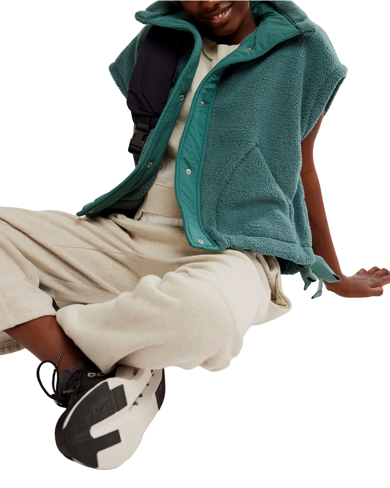 Scout It Out Gilet in Midnight Jade