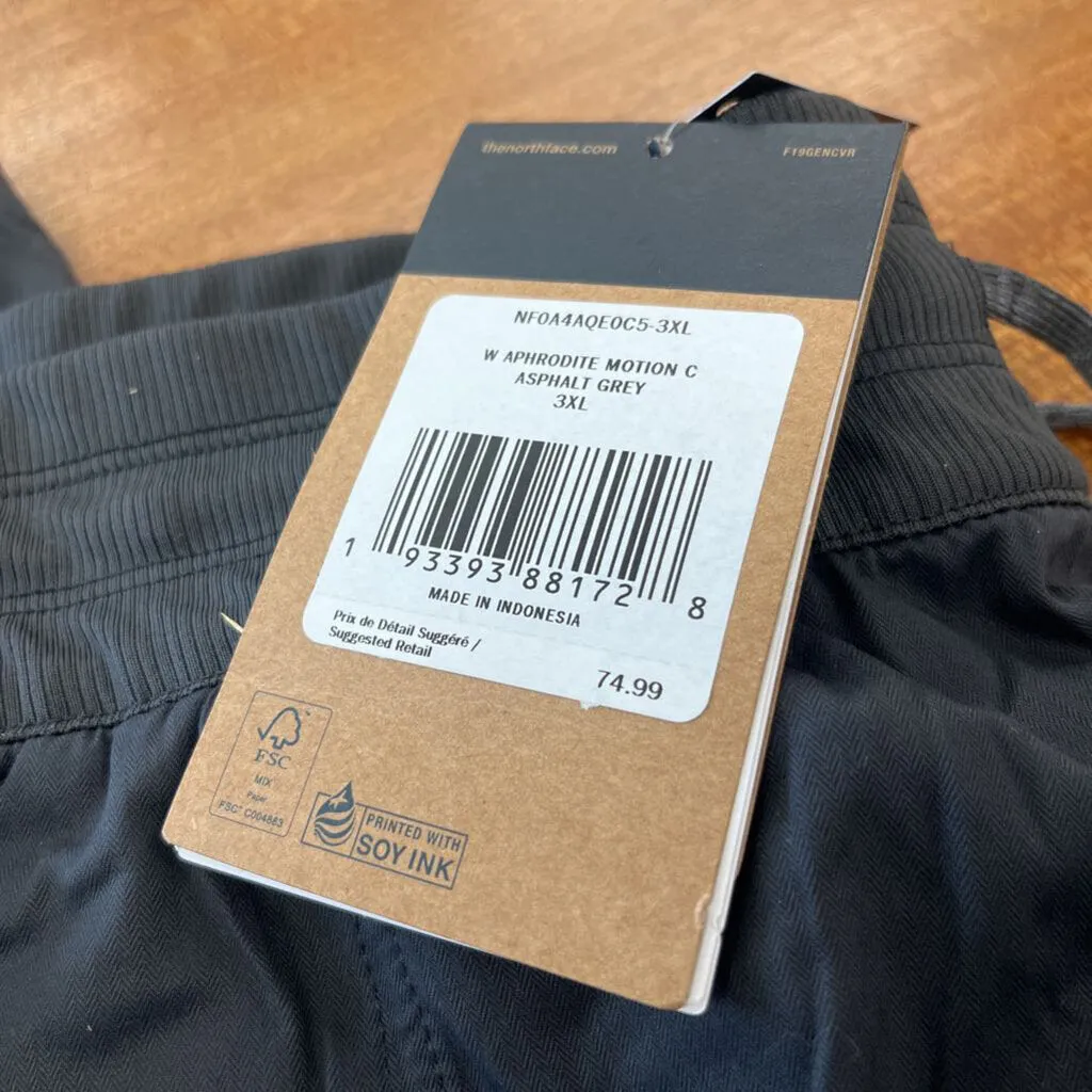 The North Face The North Face - Women's Aphrodite Motion Cropped Pants - MSRP $75: Asphalt Grey-women-3XL